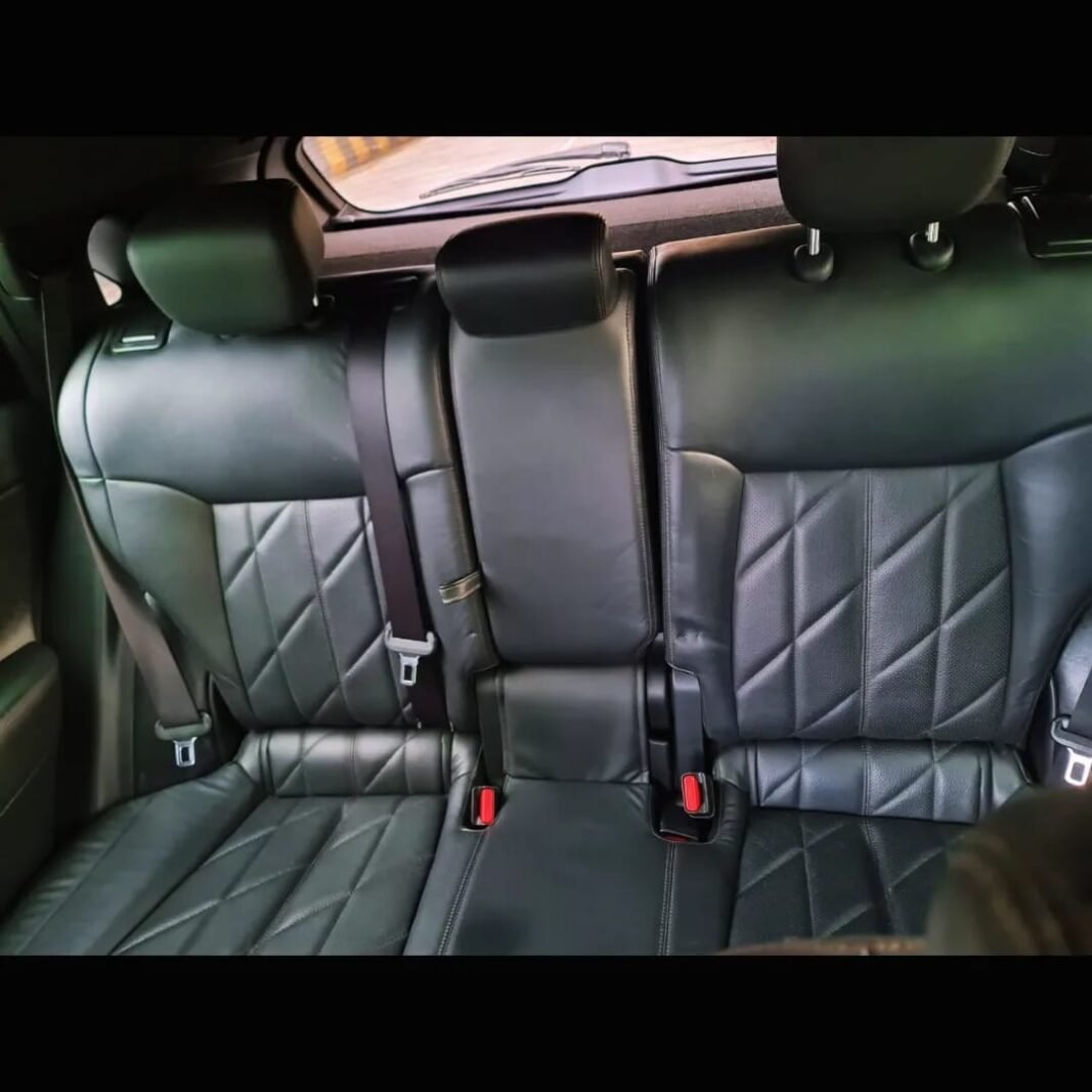 2011 Infiniti fx30d, photo 2 of 7
