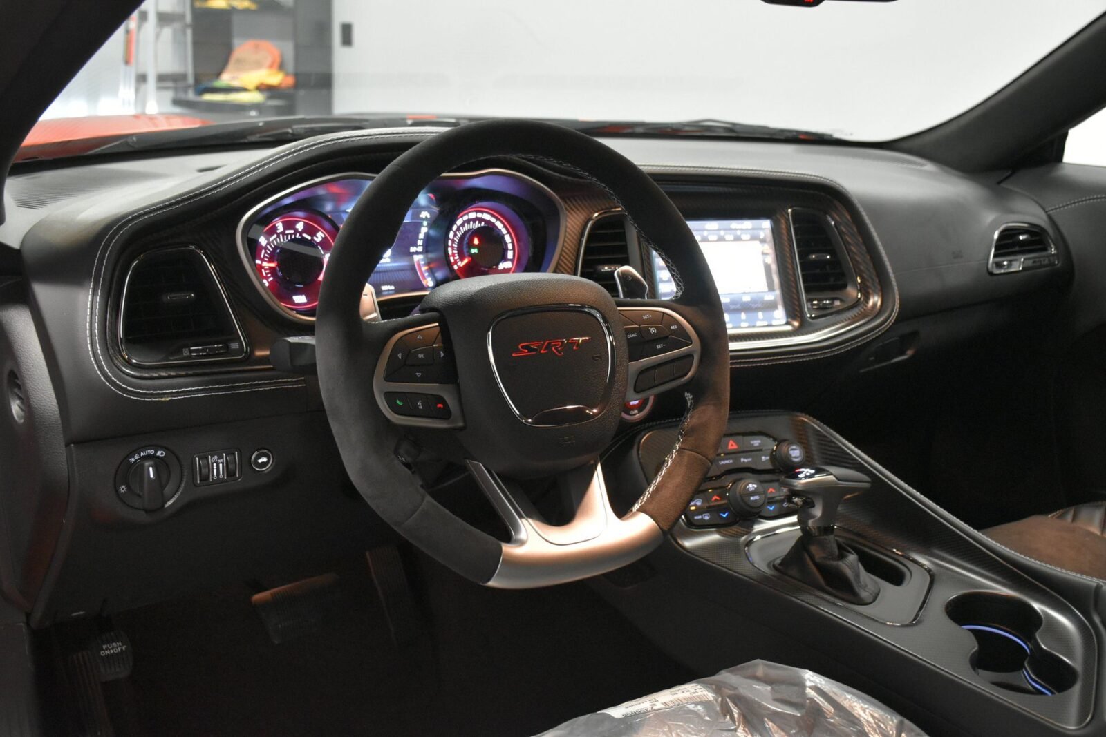 Dodge Challenger, photo 10 of 10