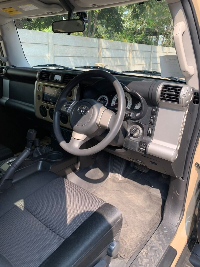 FJ Cruiser, photo 20 of 21