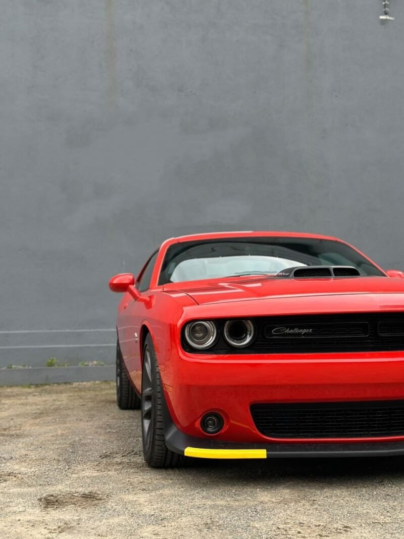 Dodge Challenger, photo 9 of 9