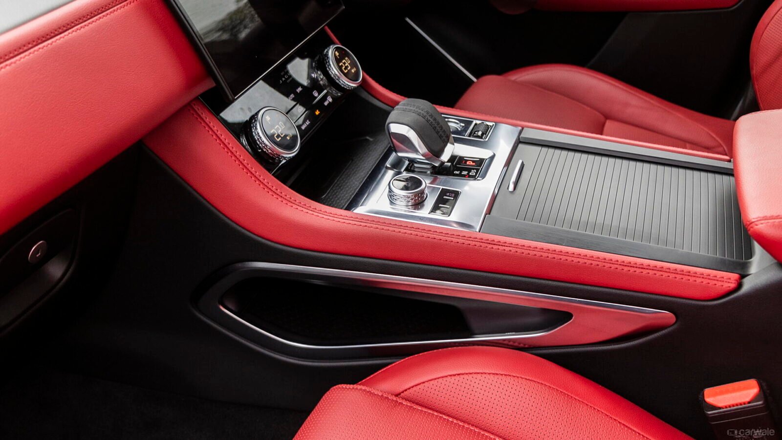 Jaguar F Pace, photo 5 of 16