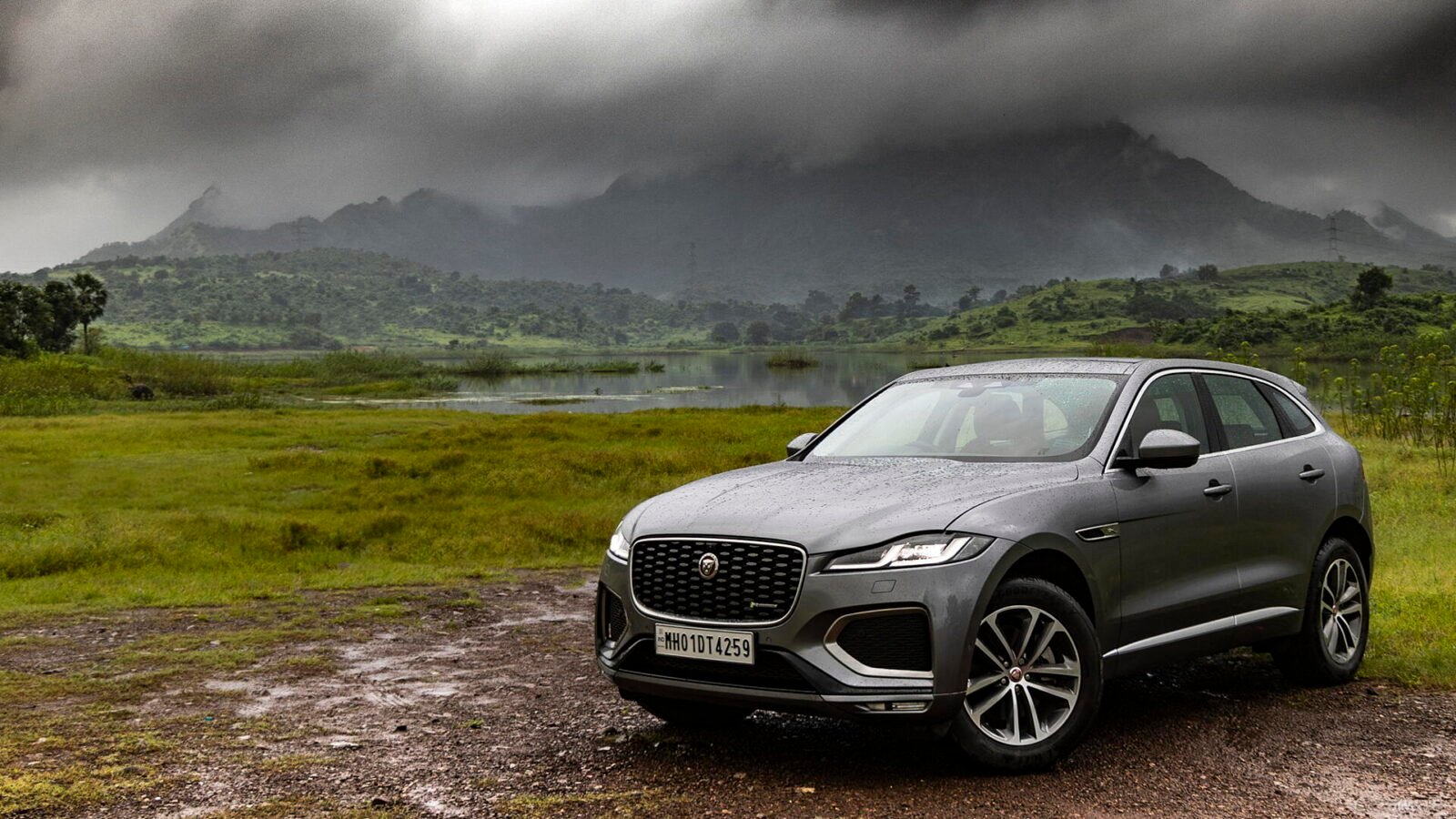 Jaguar F Pace, photo 11 of 16
