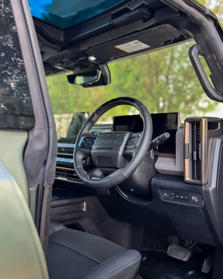 GMC Hummer EV First Edition: The Future of Off-Road Power, photo 5 of 10