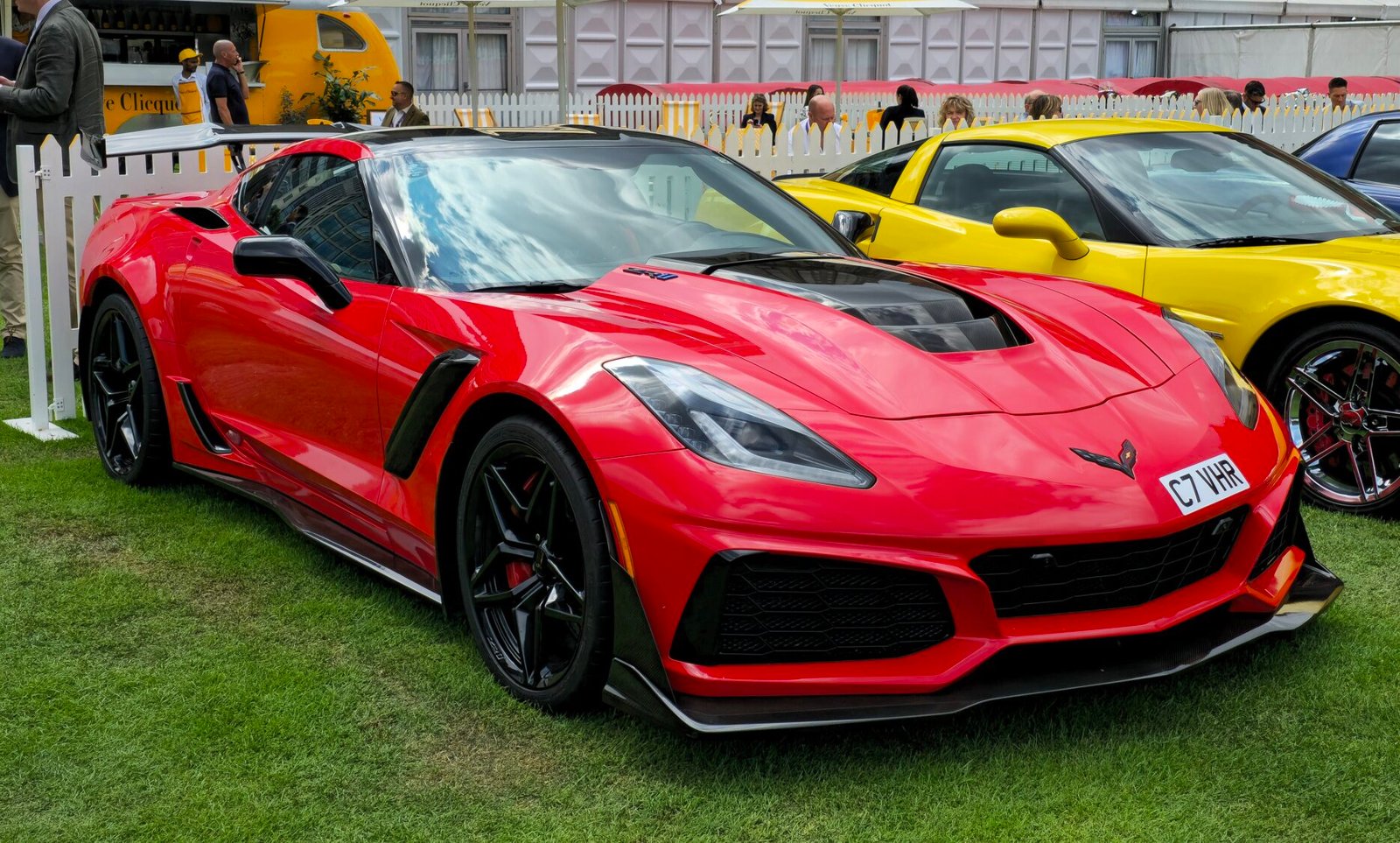 2024 Chevrolet Corvette ZR1, photo 3 of 7