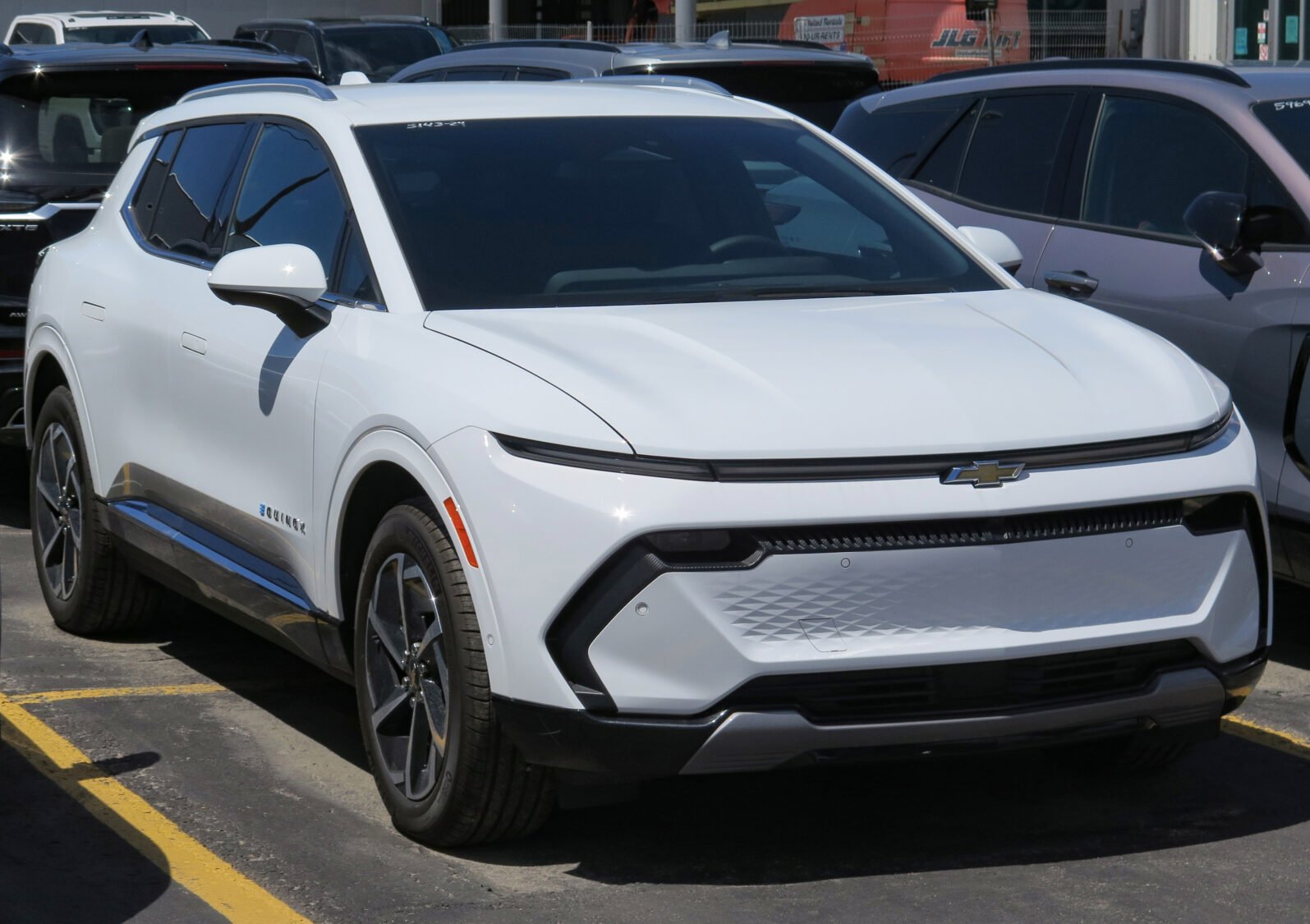 2024 Chevrolet Equinox EV, photo 3 of 7