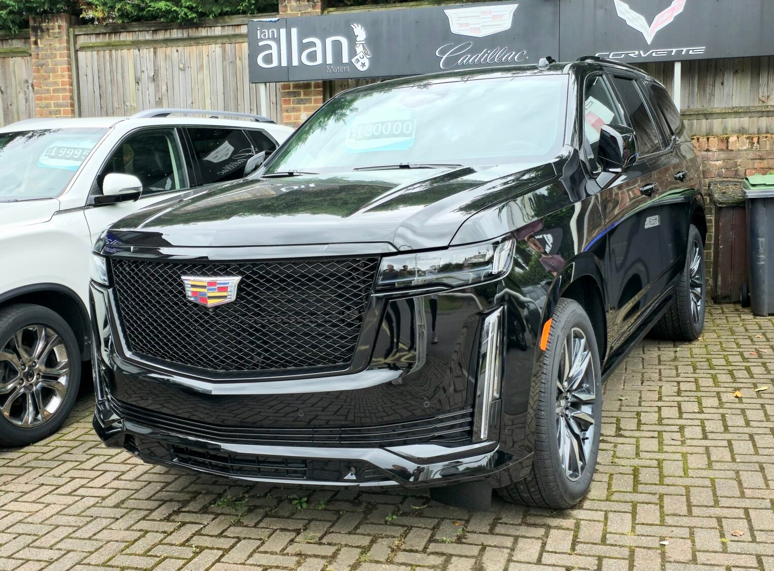 2025 Cadillac Escalade IQL, photo 1 of 7