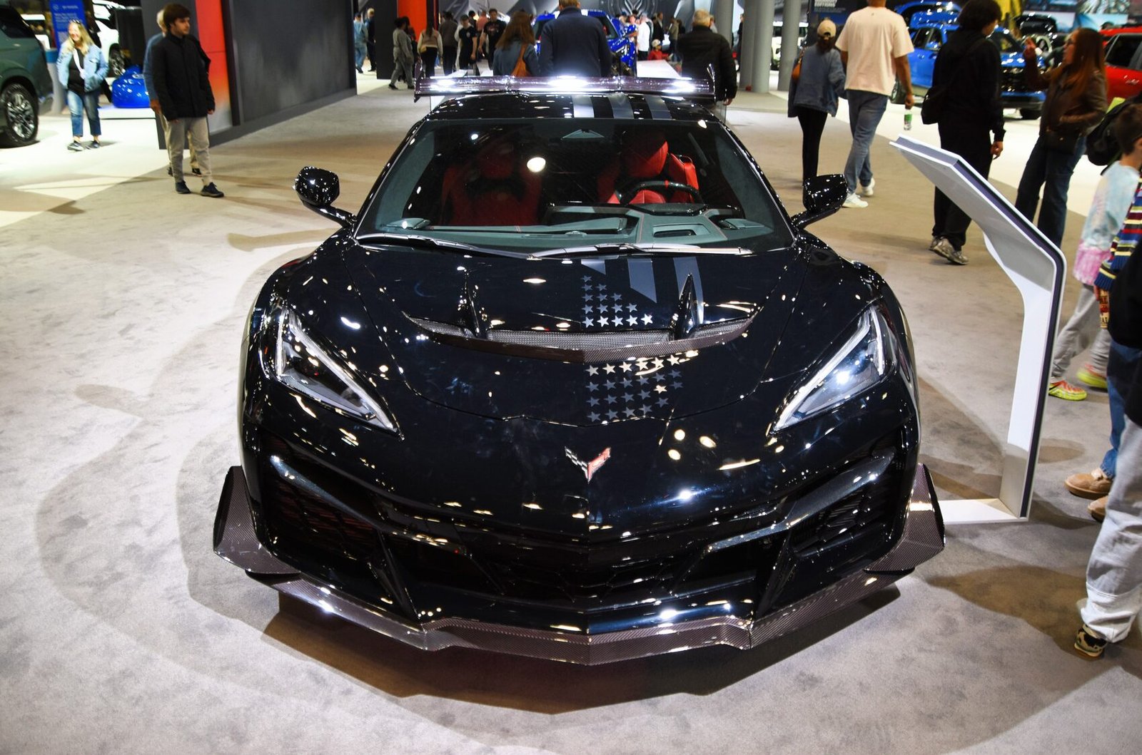 2025 Chevrolet Corvette ZR1X, photo 5 of 7