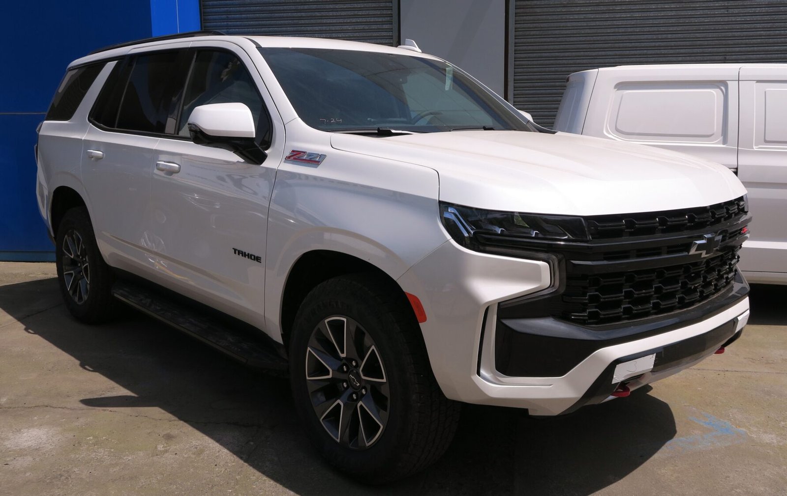 2025 Chevrolet Tahoe, photo 4 of 6