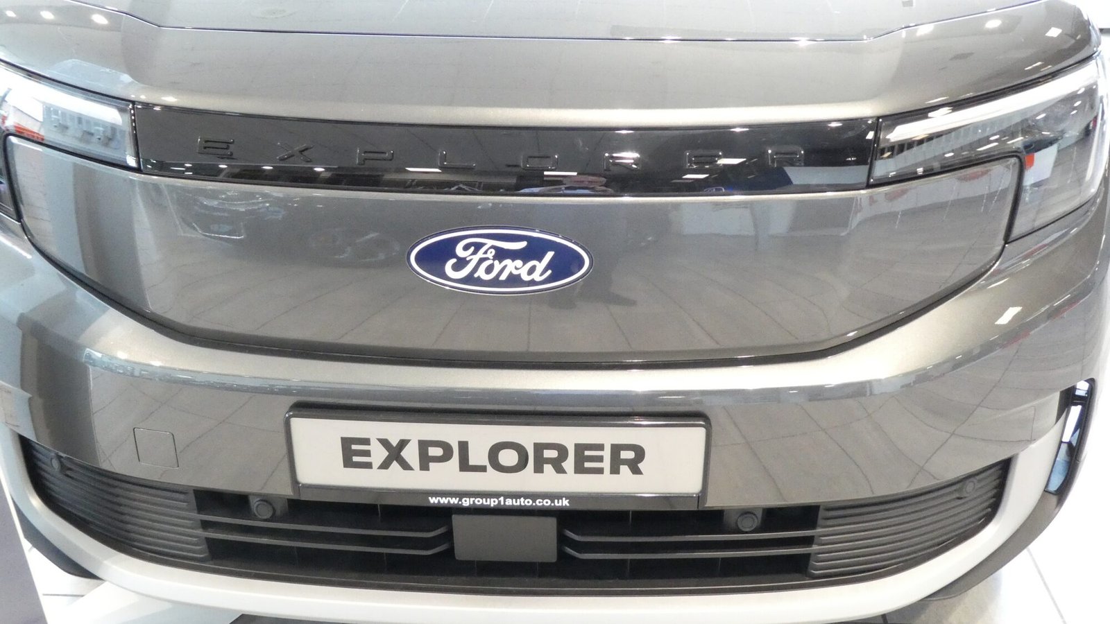 2025 Ford Explorer, photo 3 of 7