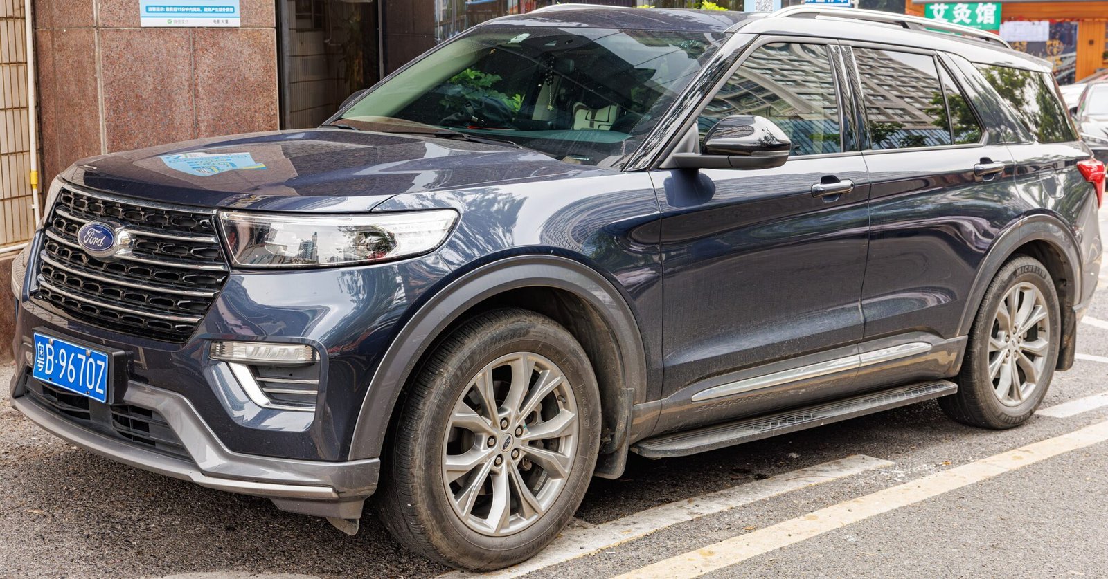 2025 Ford Explorer, photo 5 of 7