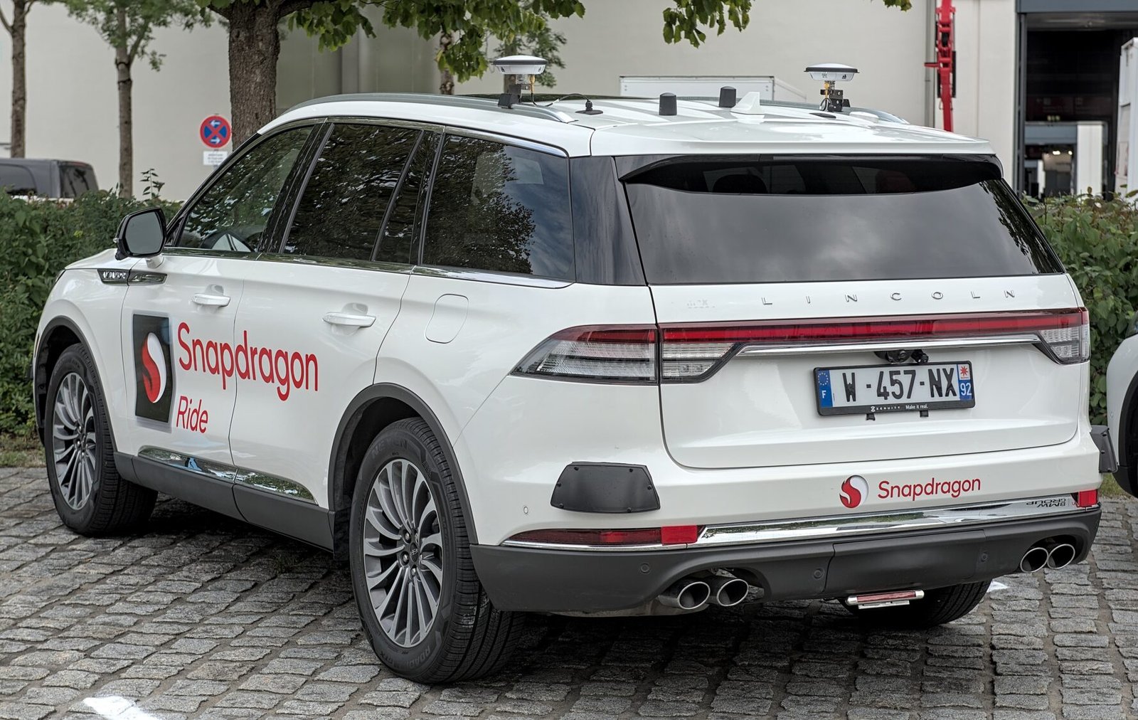 2025 Lincoln Aviator, photo 1 of 7