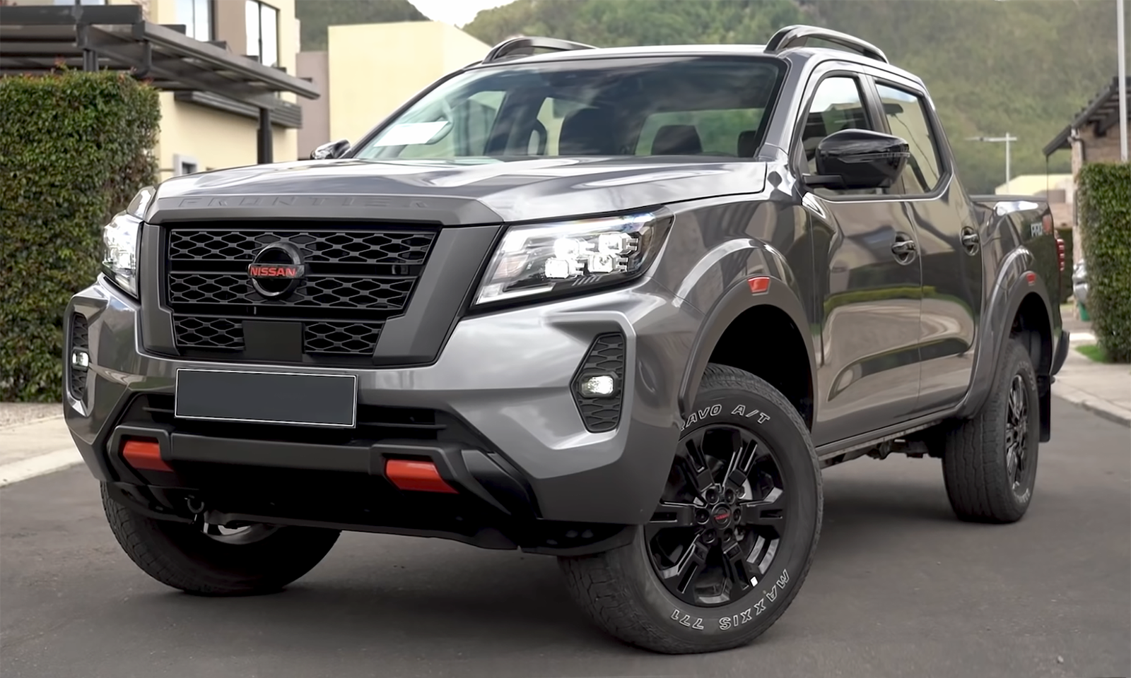 2025 Nissan Frontier Pro, photo 7 of 7