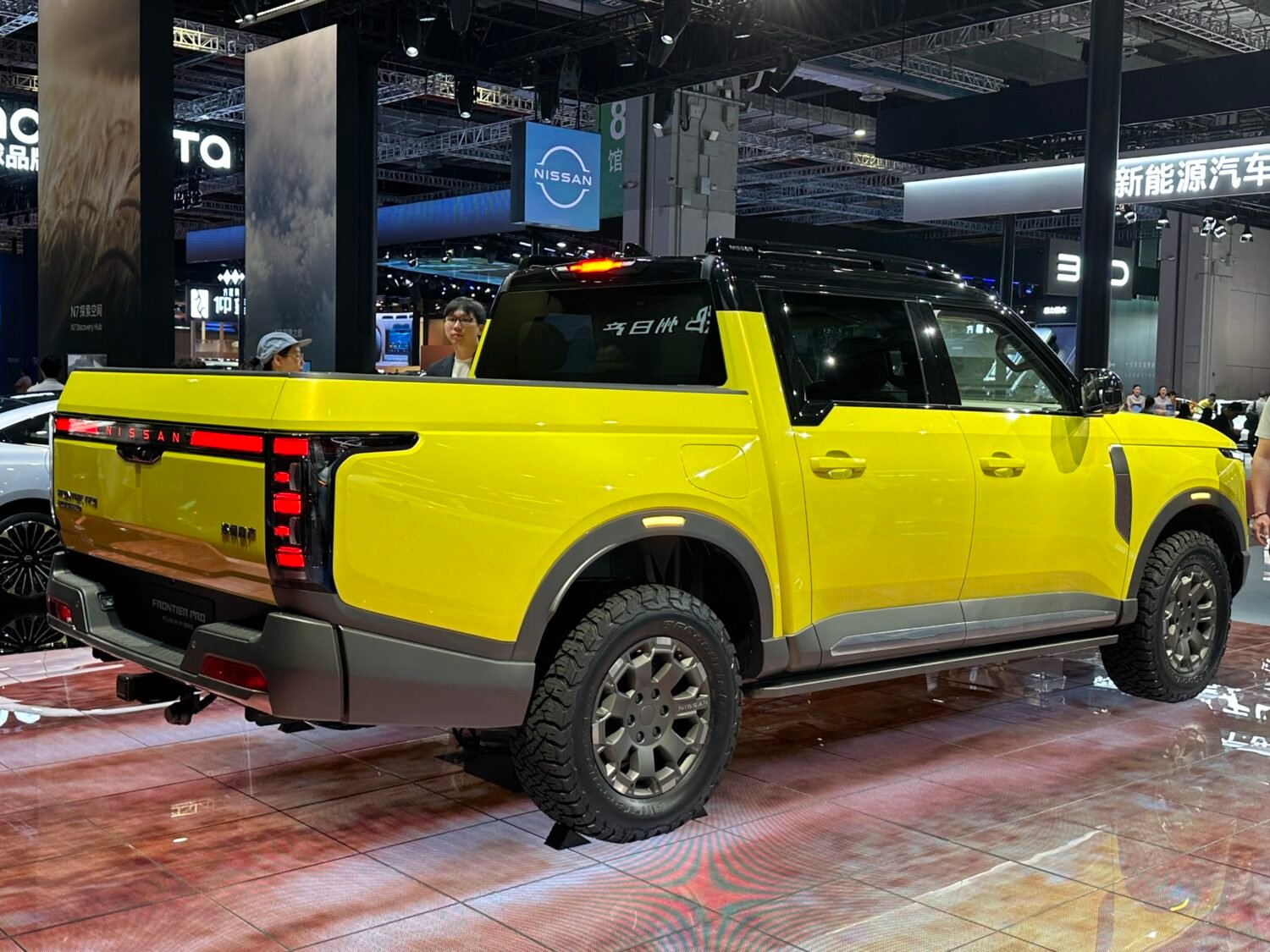 2025 Nissan Frontier Pro PHEV, photo 2 of 2