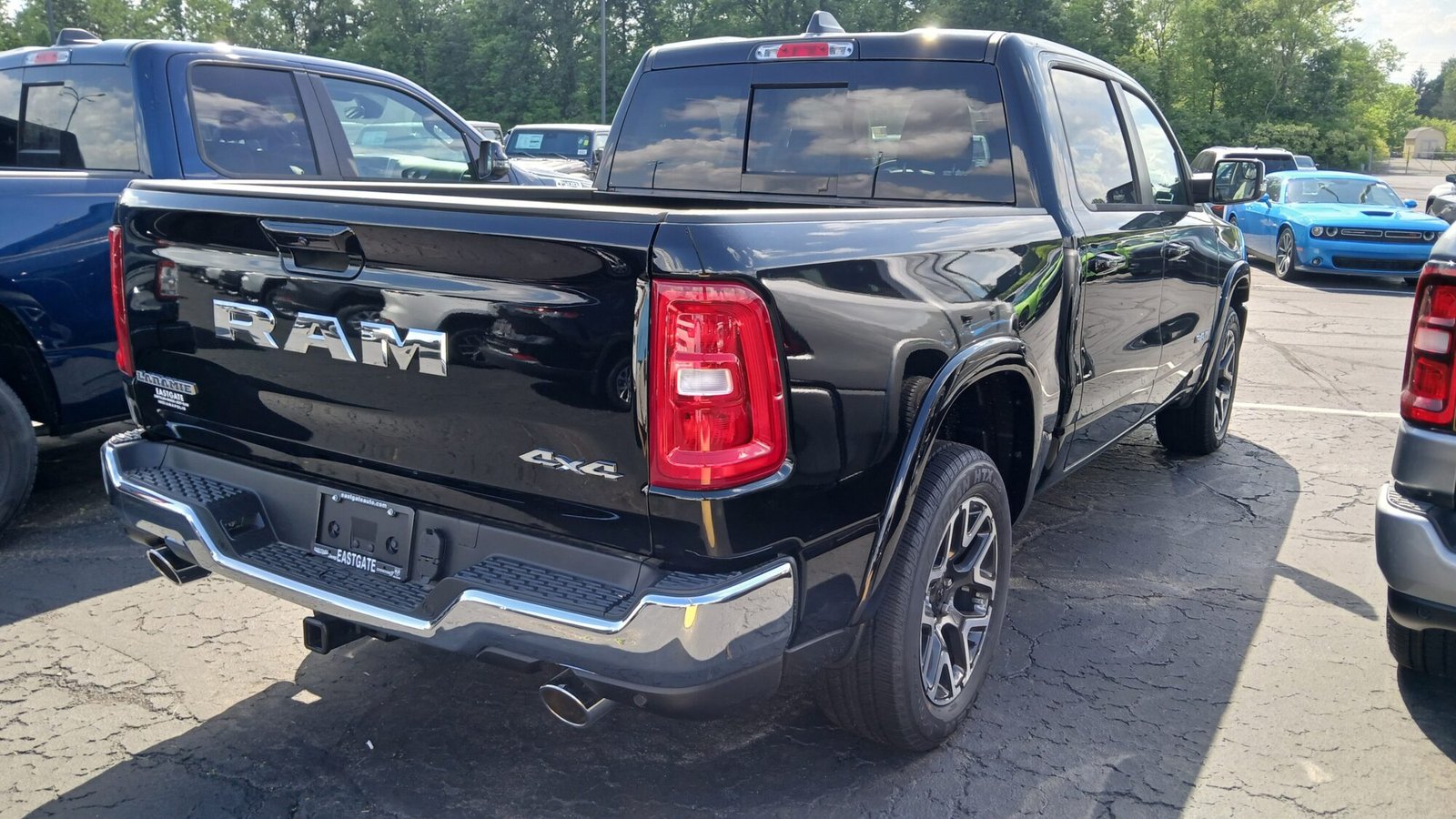 2025 RAM 1500, photo 6 of 7