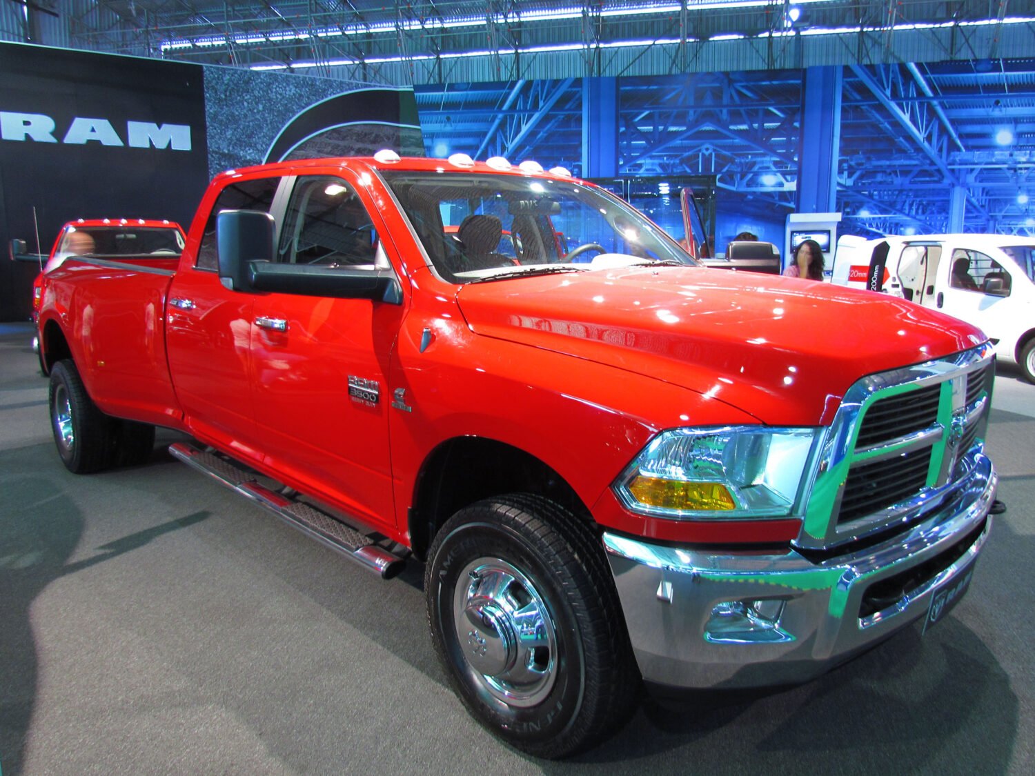2025 RAM 3500 Heavy Duty, photo 4 of 6