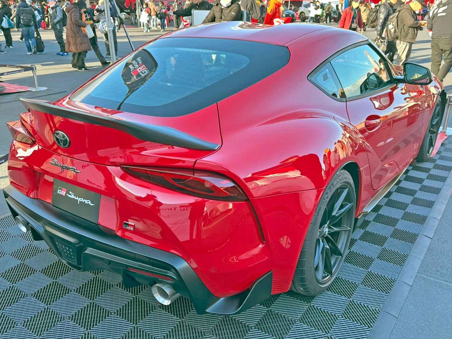 2025 Toyota GR Supra RZ, photo 3 of 7