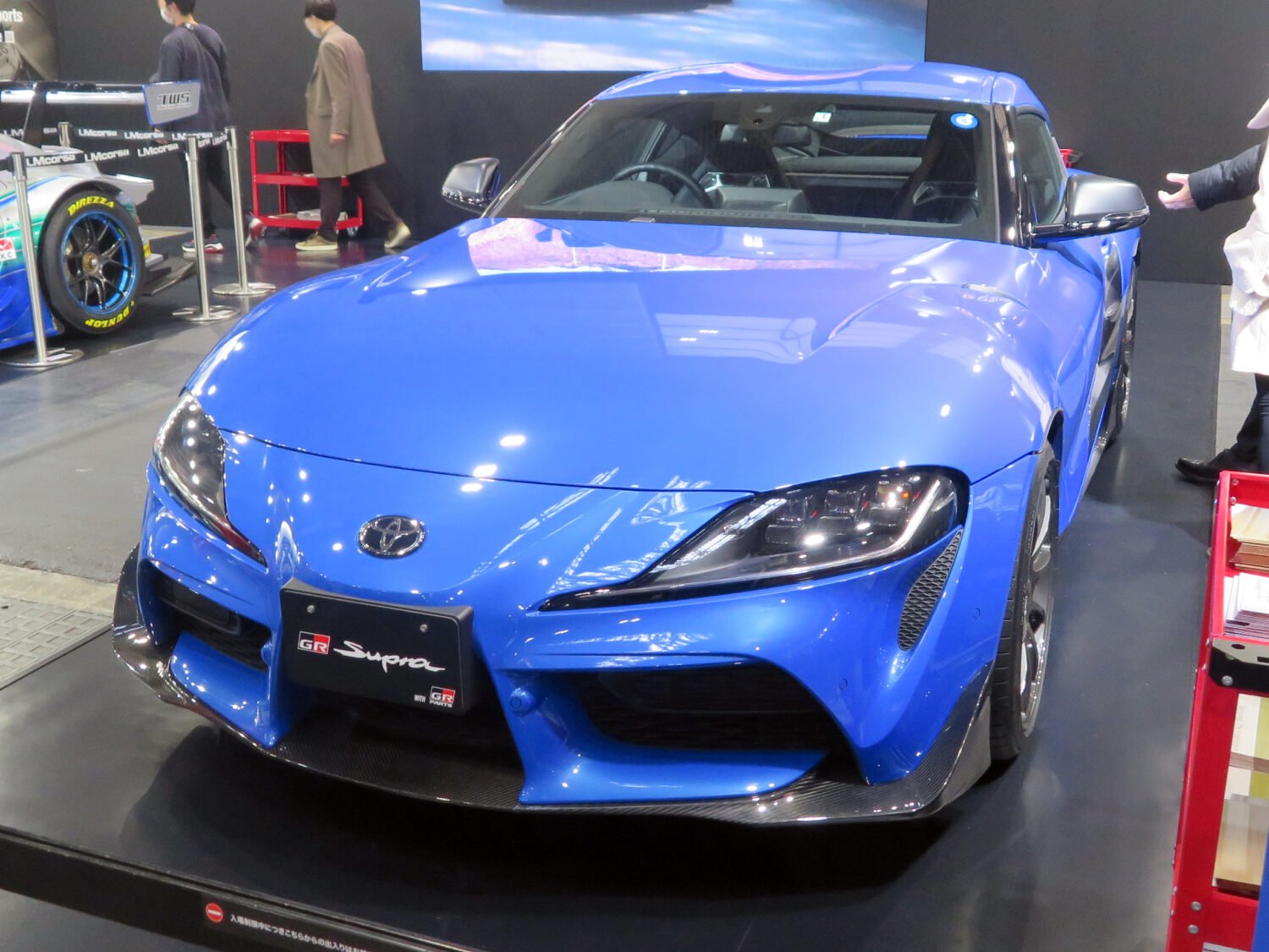 2025 Toyota GR Supra RZ, photo 5 of 7