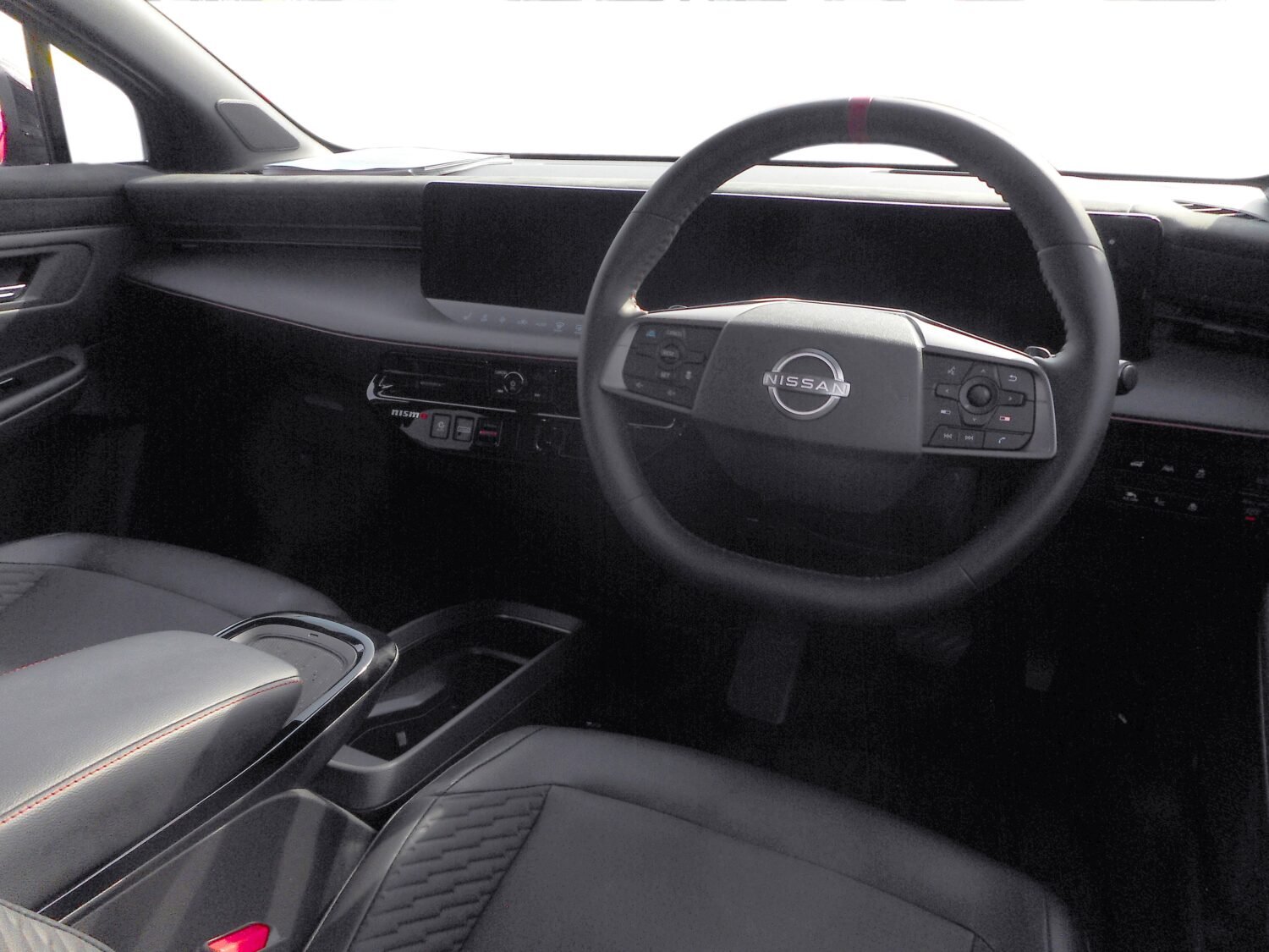 2026 Nissan LEAF NISMO, photo 1 of 6