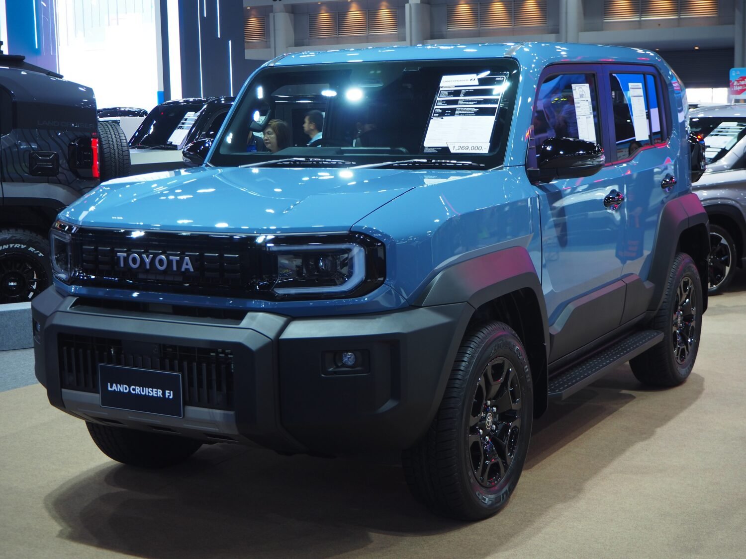 2026 Toyota Land Cruiser FJ, photo 2 of 7